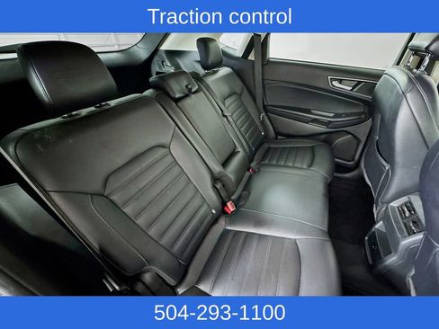 Used 2022 Ford Edge SEL image 25