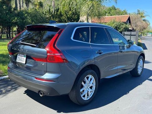 Used 2019 Volvo XC60 T5 Momentum w/ Premium Package image 6