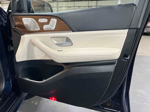 Used 2022 Mercedes-Benz GLE 350 4MATIC image 10