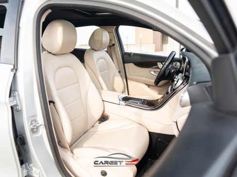 Used 2020 Mercedes-Benz GLC 300 4MATIC Coupe w/ Parking Assistance Package image 17