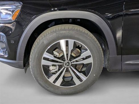 New 2025 Mercedes-Benz GLB 250 4MATIC image 10
