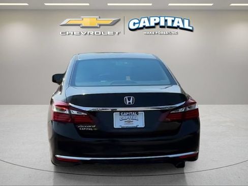 Used 2016 Honda Accord LX image 4