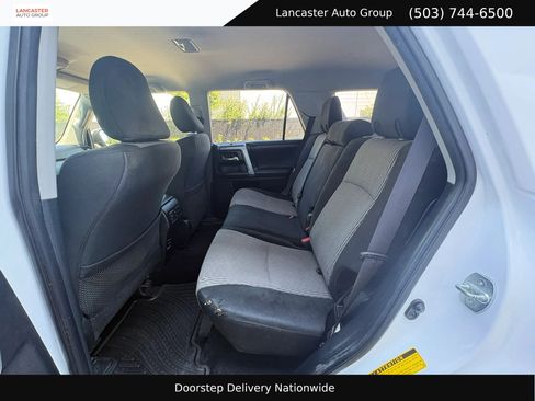 Used 2016 Toyota 4Runner SR5 AWD/4WD image 23