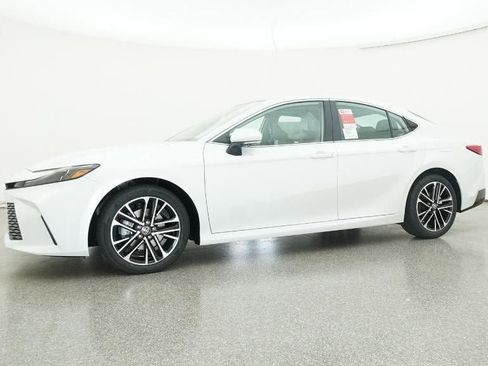 New 2026 Toyota Camry XLE image 18