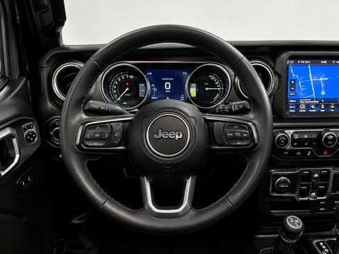 Used 2023 Jeep Wrangler Unlimited w/ Sun & Screen Package AWD/4WD image 26