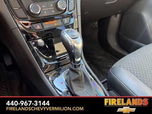 Used 2022 Buick Encore Preferred w/ Safety Package image 21