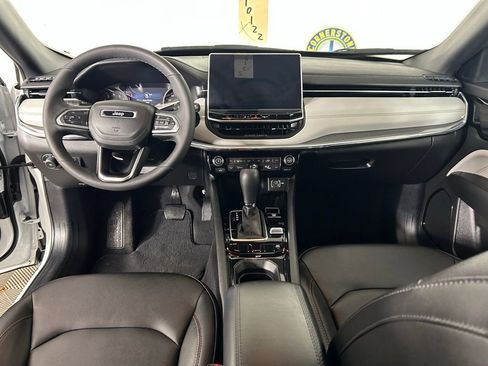 Used 2024 Jeep Compass Limited AWD/4WD image 7
