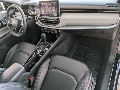 Used 2025 Jeep Compass Limited AWD/4WD image 31