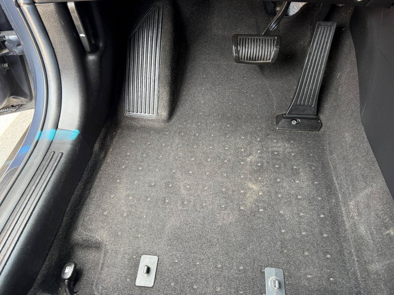 Used 2015 Kia Soul + FWD image 16