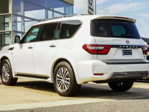 Used 2022 Nissan Armada SL RWD image 10