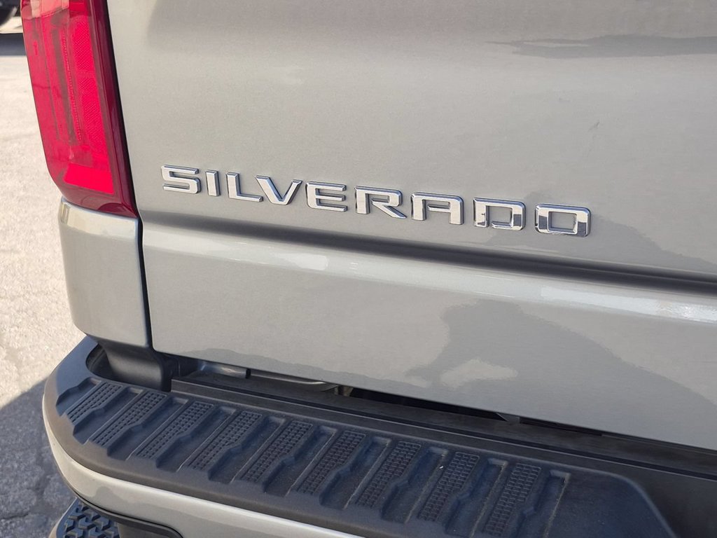 Used 2026 Chevrolet Silverado 1500 RST RWD image 32