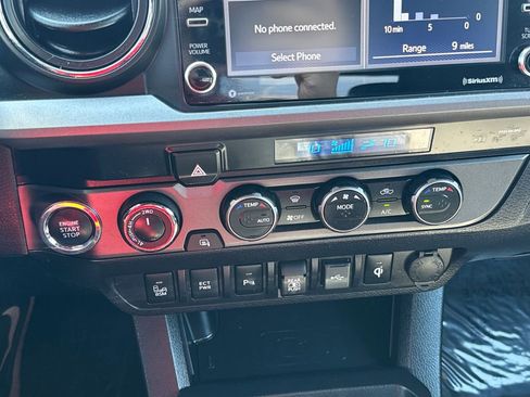 Used 2023 Toyota Tacoma TRD Sport w/ Technology Package AWD/4WD image 24