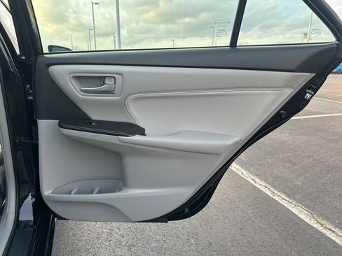 Certified 2017 Toyota Camry XLE image 11