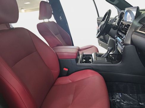 Certified 2022 Lexus GX 460 Premium w/ Premium Package image 10