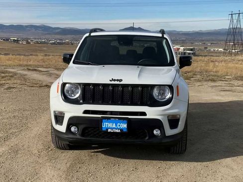 Certified 2023 Jeep Renegade Altitude w/ Sun/Sound Group image 3