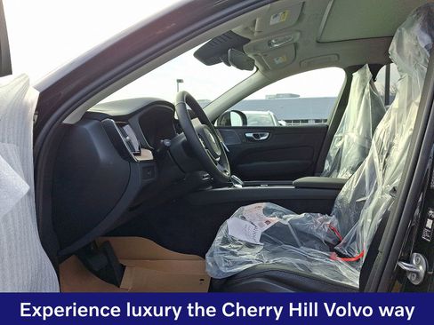 New 2026 Volvo XC60 B5 Ultra w/ Protection Package Premier AWD/4WD image 9