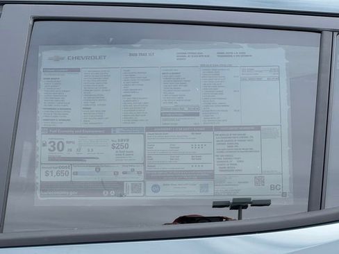 New 2026 Chevrolet Trax LT w/ Sunroof Package image 35