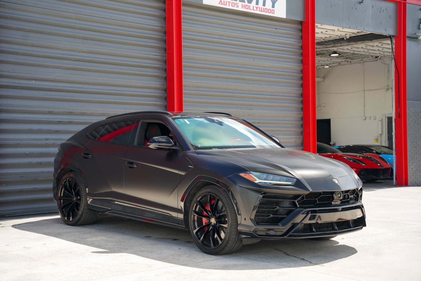 Used 2019 Lamborghini Urus AWD/4WD image 4