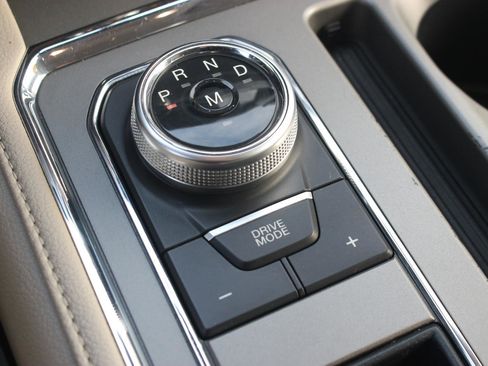 Used 2019 Ford Expedition XLT w/ Equipment Group 202A image 28