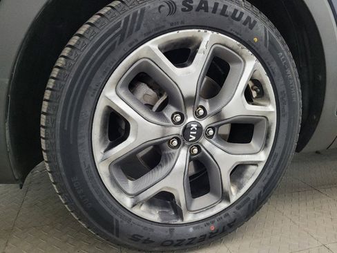 Used 2019 Kia Sorento EX AWD/4WD image 31