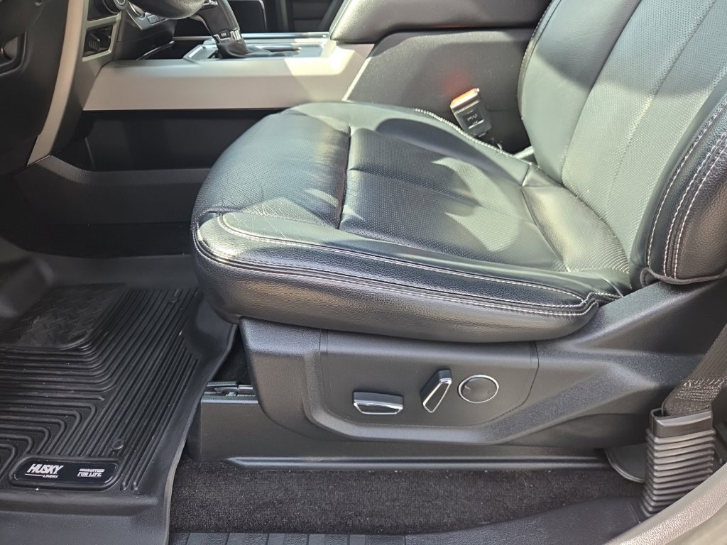 Used 2018 Ford F150 Lariat w/ Equipment Group 502A Luxury AWD/4WD image 14