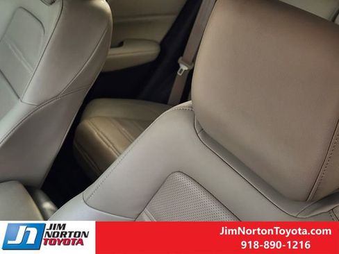 Used 2019 Honda CR-V Touring image 16