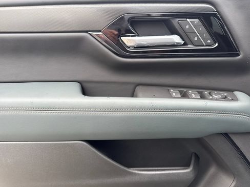New 2026 GMC Yukon AT4 w/ AT4 Premium Plus Package AWD/4WD image 16