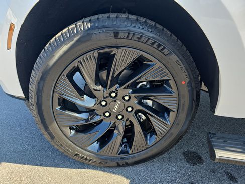New 2026 Lincoln Navigator L Reserve w/ Jet Appearance Package AWD/4WD image 35