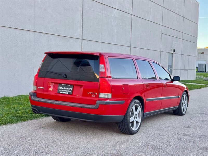 Used 2004 Volvo V70 R AWD/4WD image 10
