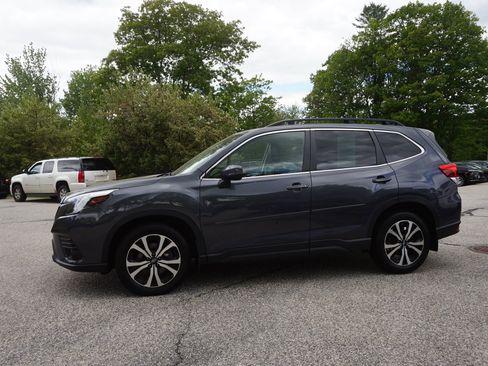 Used 2023 Subaru Forester Limited AWD/4WD image 8