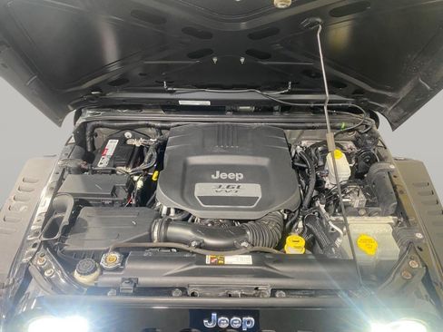 Used 2013 Jeep Wrangler Unlimited Sport AWD/4WD image 17