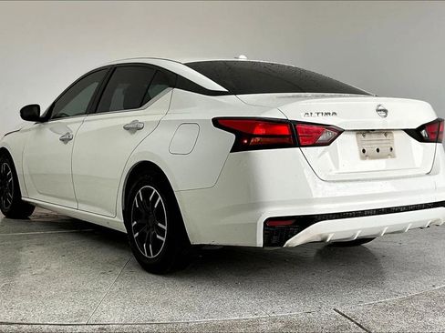 Used 2019 Nissan Altima 2.5 S image 2