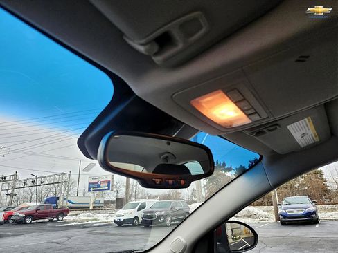 Used 2016 Chevrolet Cruze LT image 22