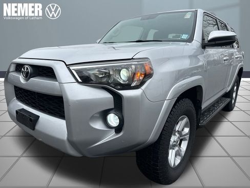 Used 2019 Toyota 4Runner SR5 image 1