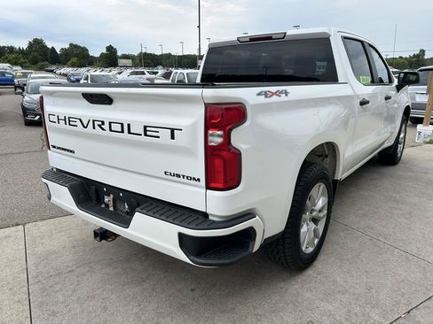 Used 2021 Chevrolet Silverado 1500 Custom w/ LPO, Dark Essentials Package AWD/4WD image 5