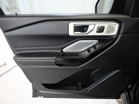 Used 2021 Ford Explorer ST w/ Equipment Group 401A image 23