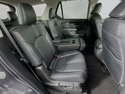 Certified 2023 Honda Pilot Touring image 30