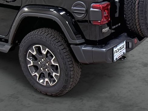 New 2025 Jeep Wrangler Sahara image 9