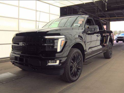Used 2025 Ford F150 Platinum w/ Equipment Group 702A High AWD/4WD image 5