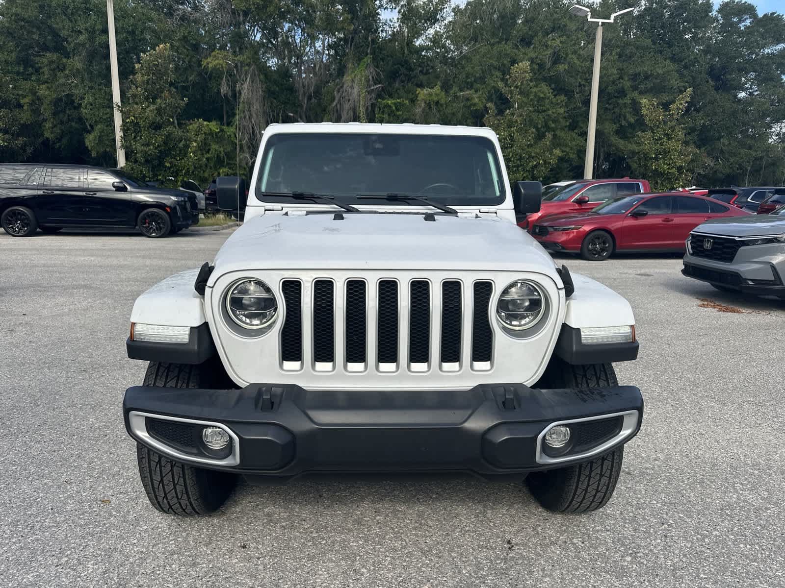 Used 2021 Jeep Wrangler Unlimited Sahara AWD/4WD image 9