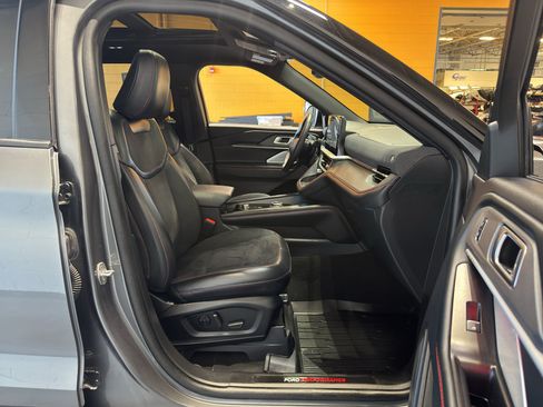 Used 2025 Ford Explorer ST AWD/4WD image 20