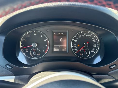 Used 2014 Volkswagen Jetta GLI Autobahn FWD image 18