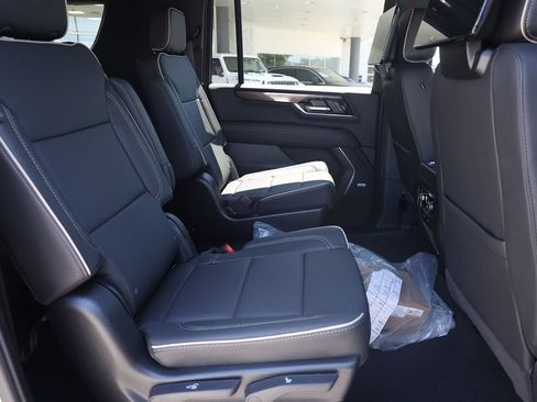 New 2026 GMC Yukon XL Elevation w/ Elevation Premium Package AWD/4WD image 18