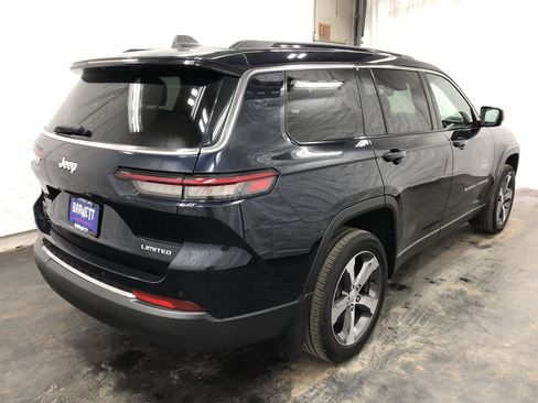 Certified 2024 Jeep Grand Cherokee L Limited w/ Trailer Tow Package AWD/4WD image 5