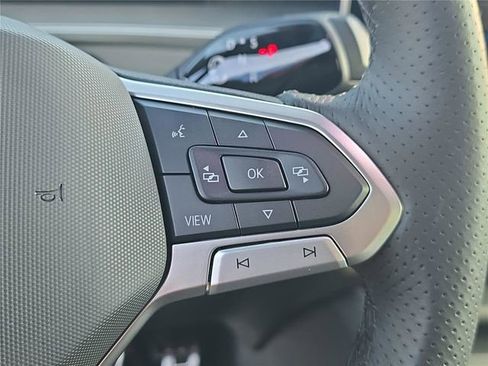 New 2026 Volkswagen Tiguan SE R-Line FWD image 19