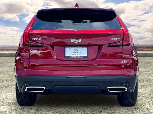 Used 2025 Cadillac XT4 Premium Luxury FWD image 6