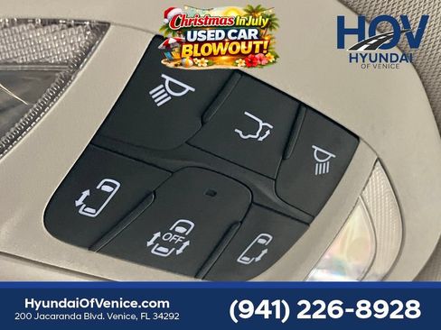 Used 2019 Chrysler Pacifica Touring-L w/ Premium Audio Group FWD image 17