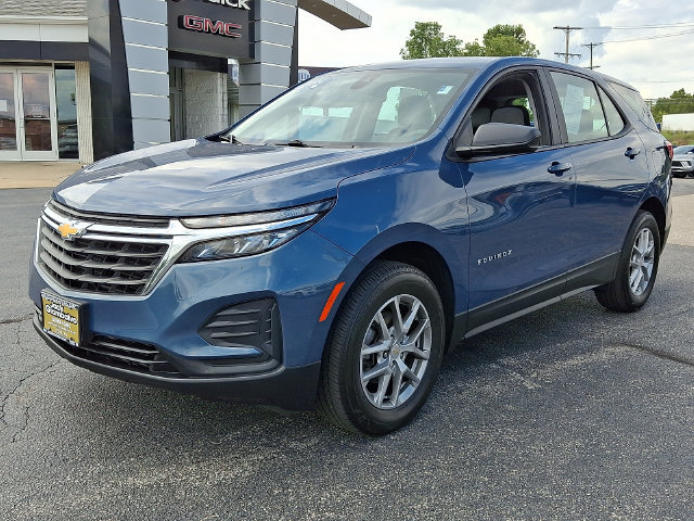 Certified 2024 Chevrolet Equinox LS AWD/4WD image 3