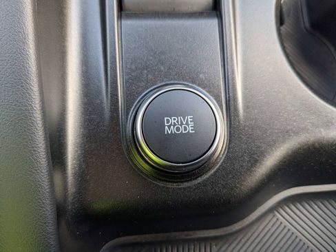 Used 2025 Ford Explorer ST AWD/4WD image 31