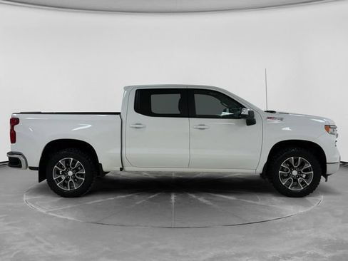 Used 2024 Chevrolet Silverado 1500 LT AWD/4WD image 2
